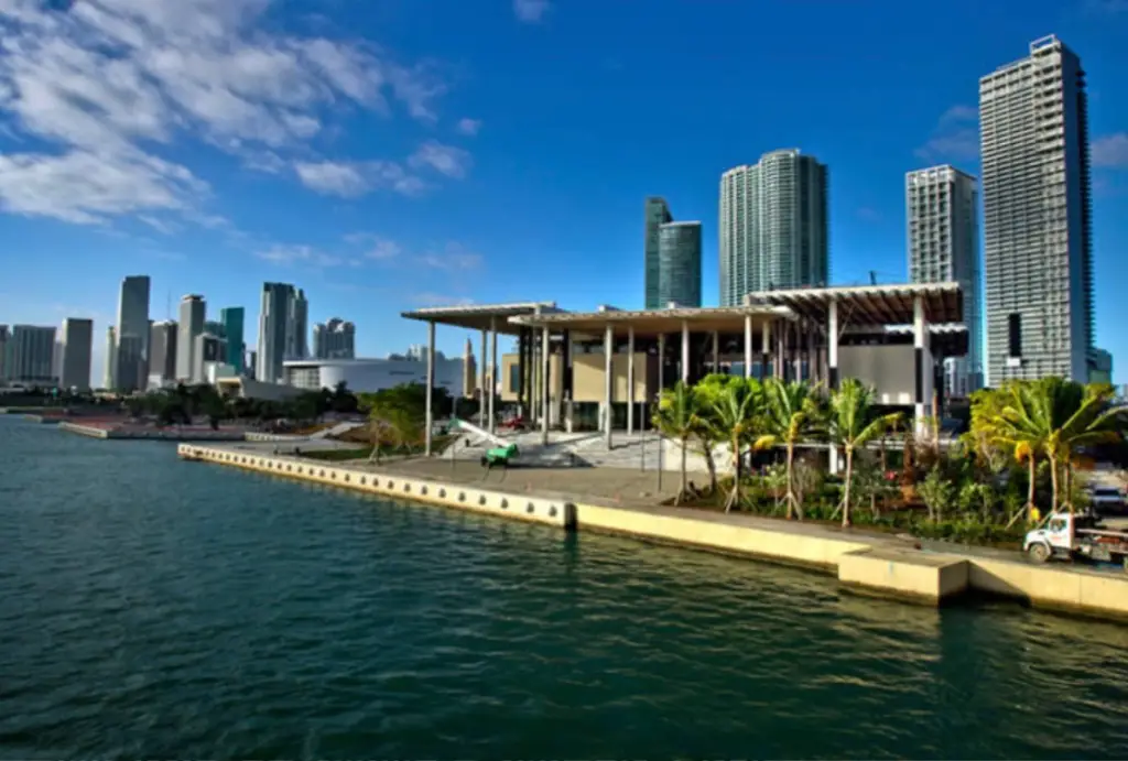 Things to see in downtown Miami